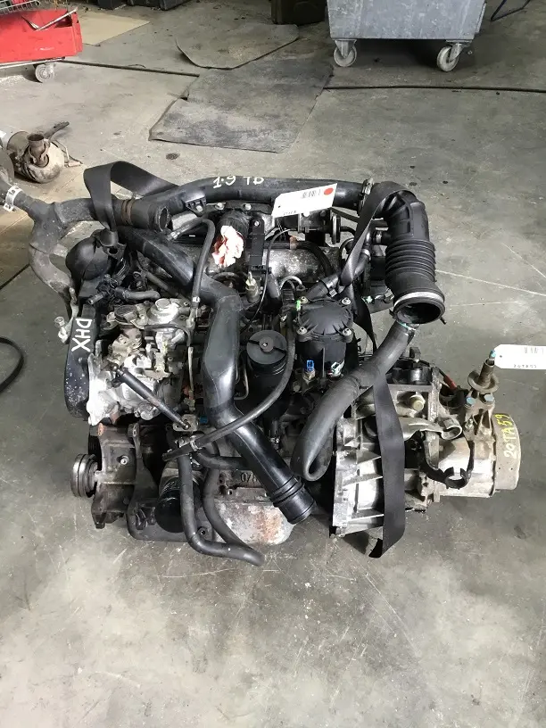 Moteur + BV Citroen Xantia 1.9 TD (0050261-89)