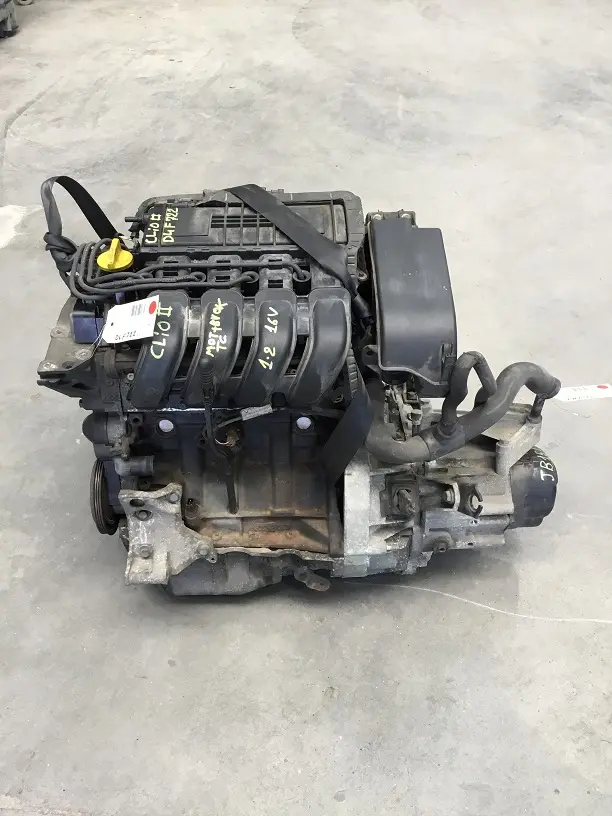 Moteur + BV Renault Clio II 1.2 ess (0183261-206)