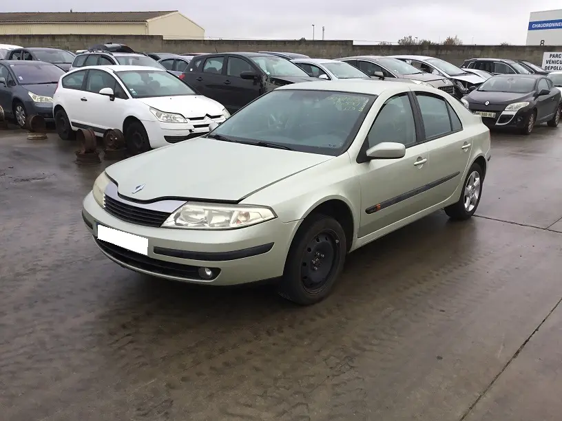 Renault Laguna II 1,9 DCI 110 à la pièce (1077231)