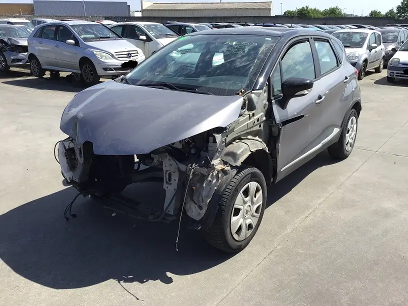 Renault Captur 1,5 Energy DCI 90 à la pièce (0386261)
