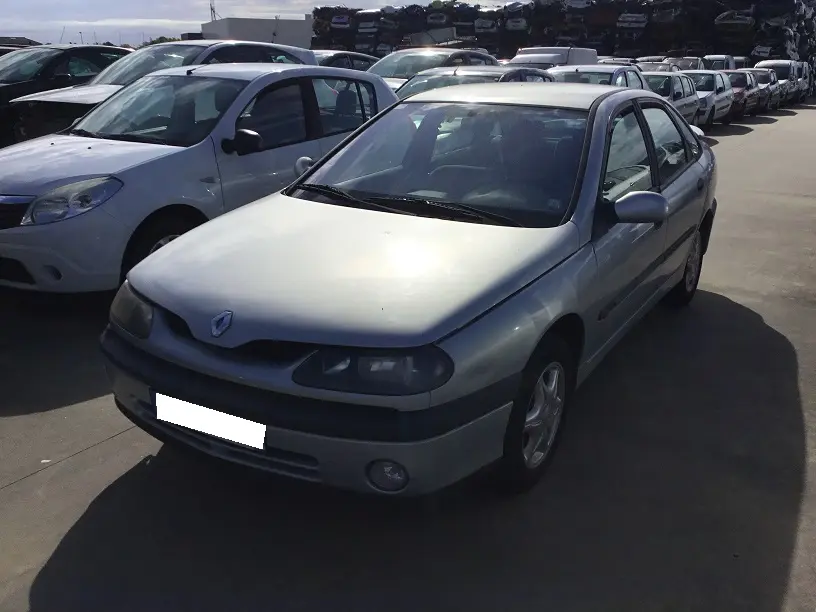 Renault Laguna 1,9 DCI 107 à la pièce (1393211)