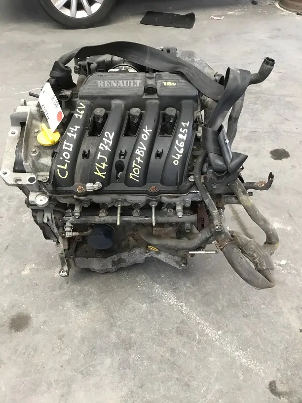 Moteur Renault Clio II 1.4 ess (0466251-53)