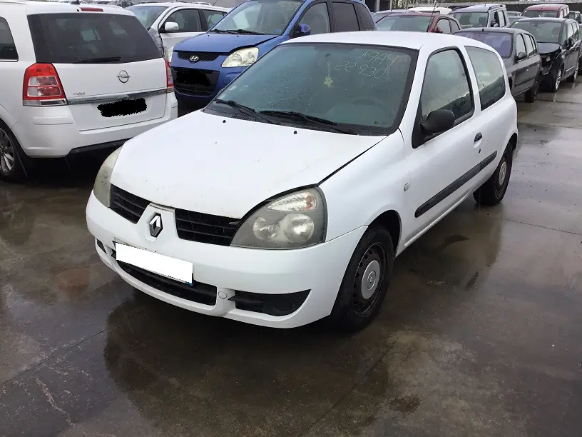Renault Clio II 3P Phase 2 1,5 DCI 68 à la pièce (1095251)