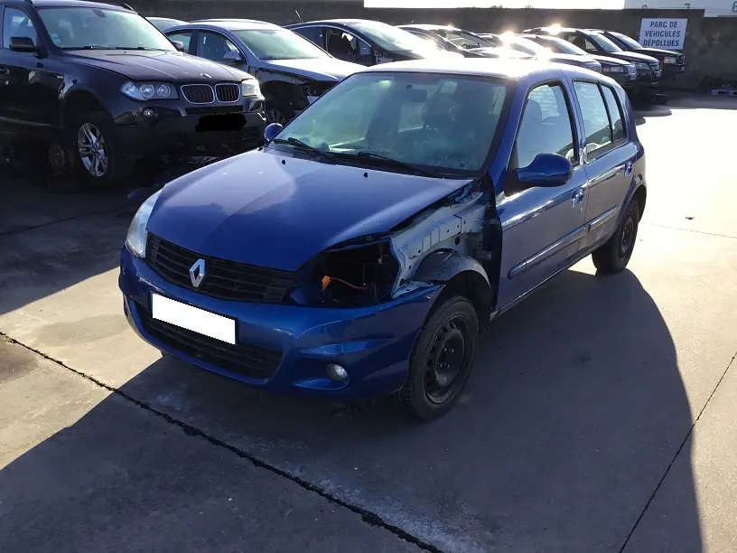 Renault Clio II 1,5 DCI 85 à la pièce (0308241)