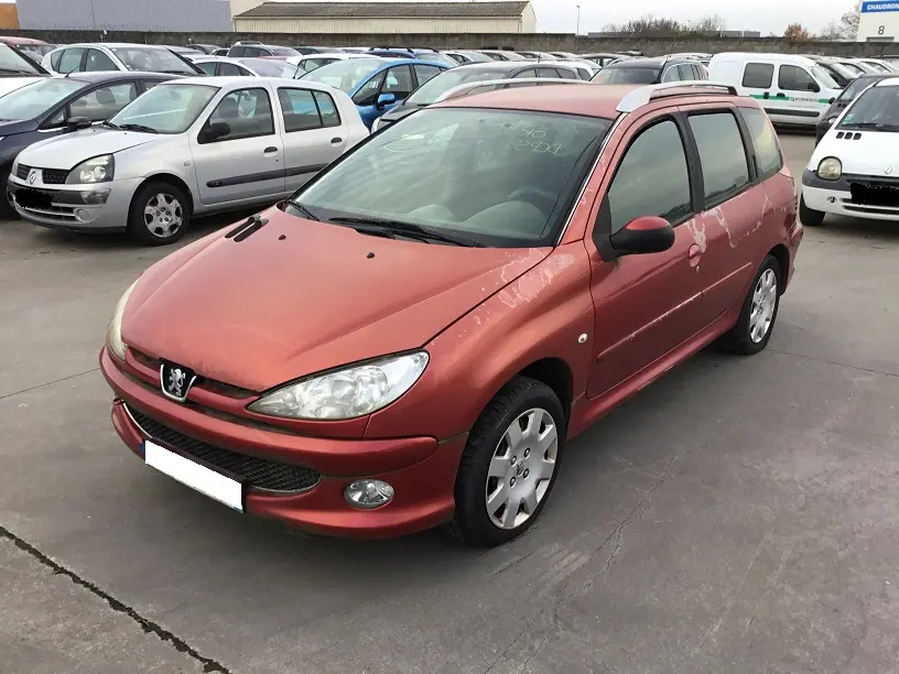 Peugeot 206 SW 1,6 ESS 110 à la pièce (2255181)