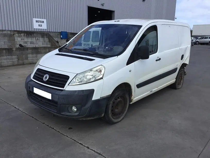 Fiat Scudo II 1,6 MJTD 16V 90 à la pièce (0487251)