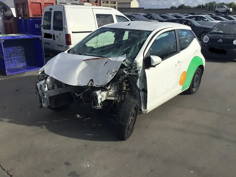 Toyota Aygo 1,0 VVTI à la pièce (0625211)