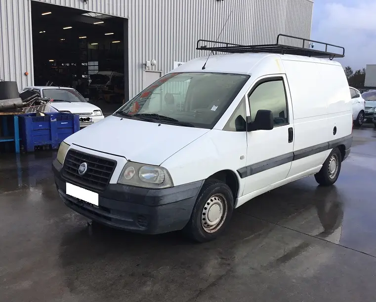 Fiat Scudo 1,9 D 69 à la pièce (0847231)