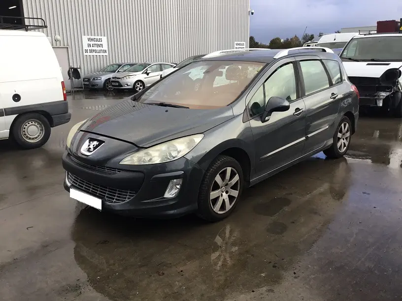 Peugeot 308 Break 1,6 HDI 110 à la pièce (1190231)