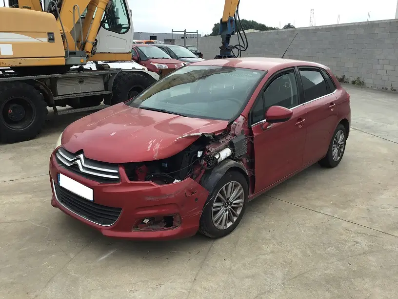 Citroën C4 II 1,6 E-HDI FAP 112 à la pièce (0901241)