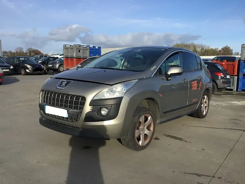 Peugeot 3008 1,6 HDI 110 à la pièce (0674231)