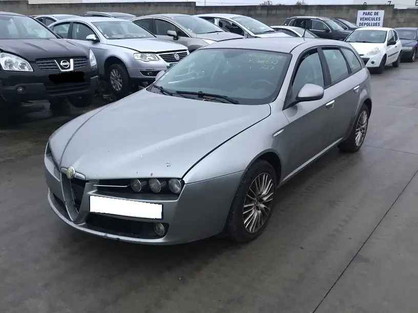 Alfa 159 SW 1,9 CDI 120 à la pièce (1267231)