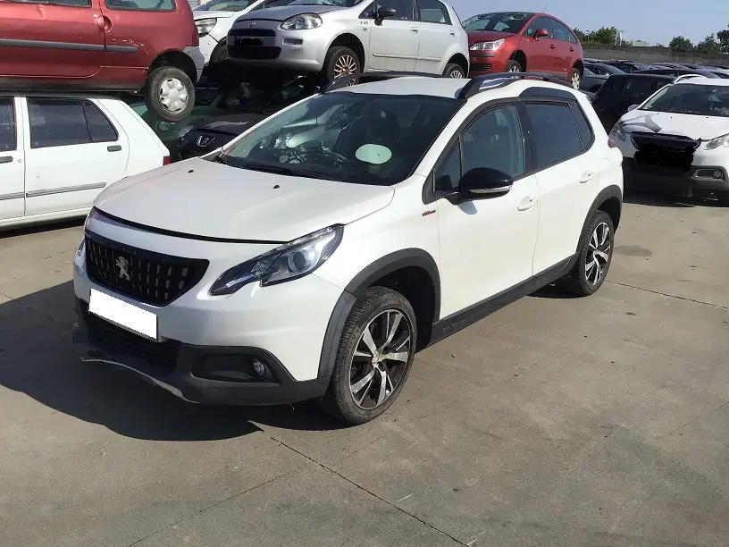Peugeot 2008 1,2 12V à la pièce (1181241)