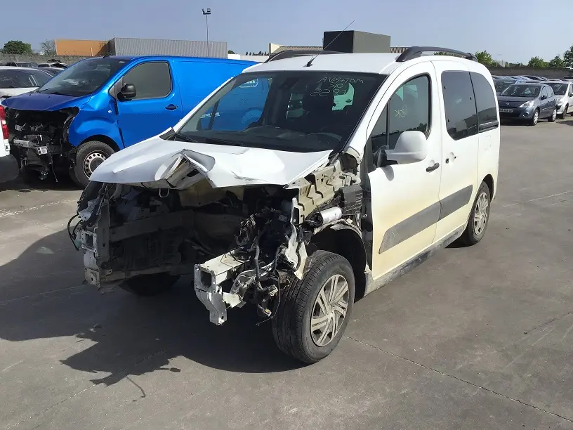Citroën Berlingo 1,6 HDI 90 à la pièce (0286261)