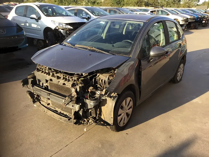 Citroën C3 II 1,4 HDI 70 à la pièce (0246251)