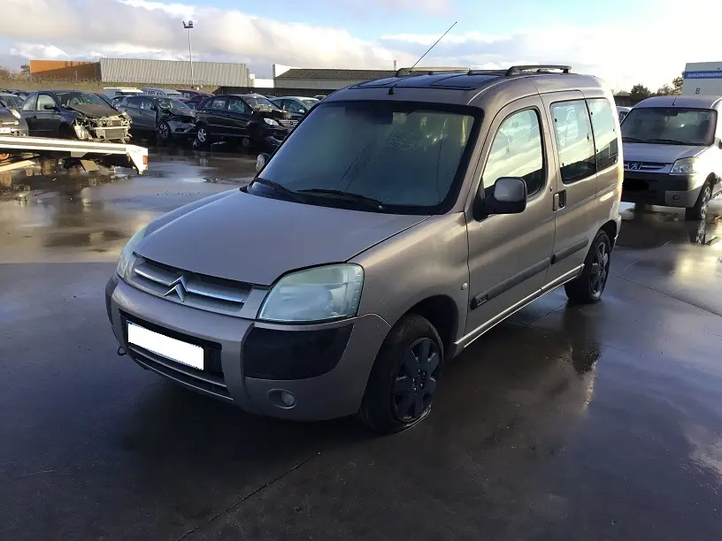 Citroën Berlingo 2,0 HDI 90 à la pièce (0693191)