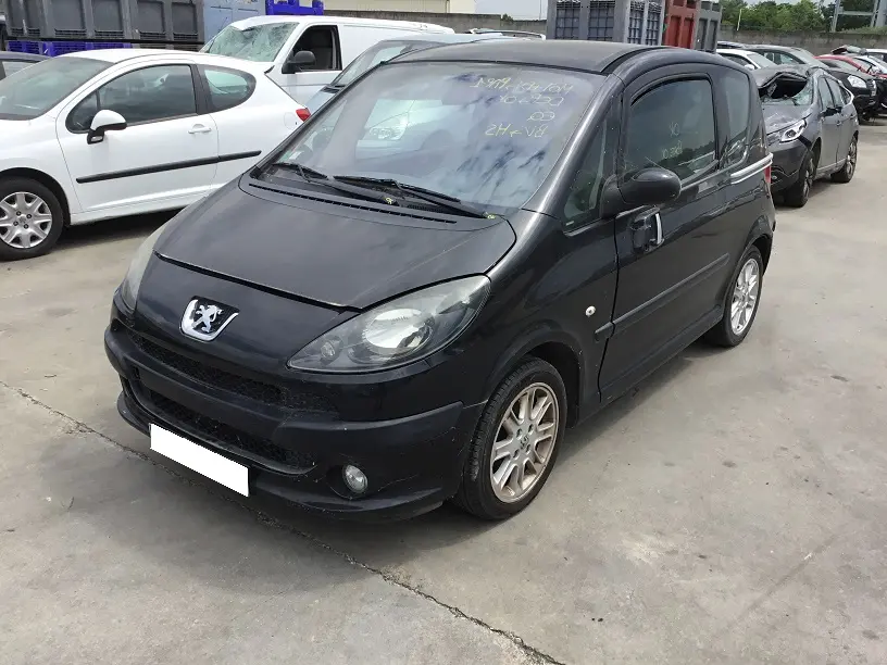 Peugeot 1007 1,4 HDI 68 à la pièce (1454201)